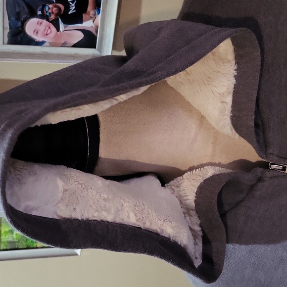 Victoria's Secret PINK Hoodie - Picture 9 of 16